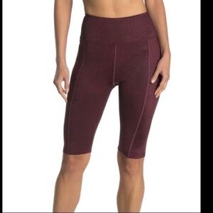 Halston High waisted leggings shorts M biker shorts